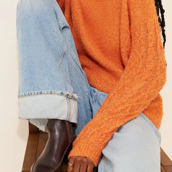 Little Lies Gigi Knit Pullover - Picture 2 of 2